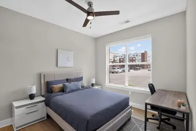 Image de Homey 2br with Great Space