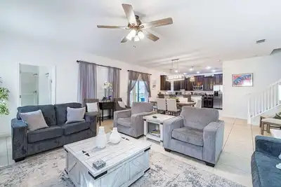 Image de 6Bedroom Luxury Pool Villa near Disney & Free Resort