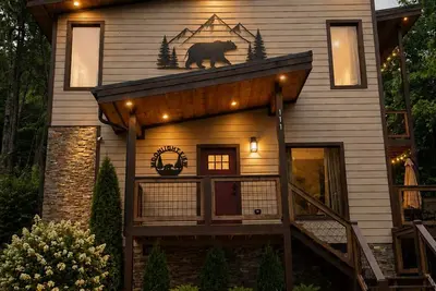 Image de ★ Cabane moderne nouvellement listée pour aventures familiales et escapades romantiques ★