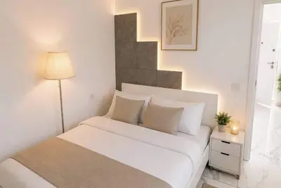 Image de Boutique 1-Bedroom Apartment with Designer Accent