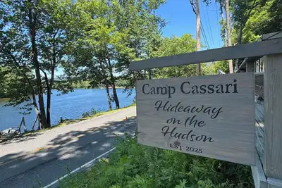 Image de Camp Cassari on the Hudson River - Sleeps 6