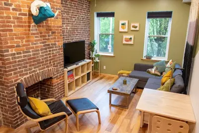 Image de Appartement Artistique à Lawrenceville avec Terrasse & Parking
