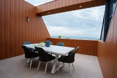 Image de Bayview Coastal Retreat – Modern 3br Home