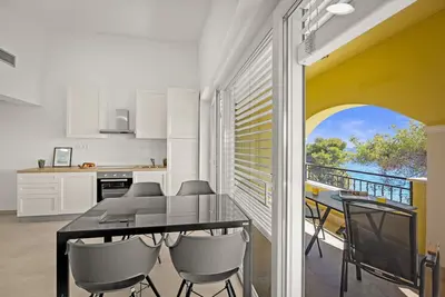 Image de Beachfront Villa Nela - One bedroom apartment 33