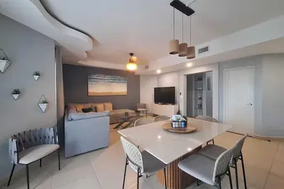 Image de Gorgeous! Ocean View/Marina/Golf 3br 3. 5ba Condo