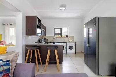 Image de Spacious Two Bed Apartment with Loft