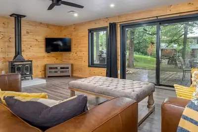 Image de BreaverTree Cabins on 5 acres - 2 Entire Cabins