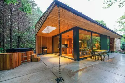 Image de New-The Cedar House-Your Private Coastal Retreat!