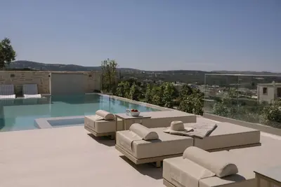 Image de Lynx Villa, Heated Pool, Walk to Shops & Dining