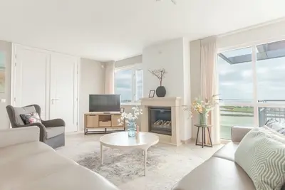 Image de Appartement-terrasse avec vue sur le lac