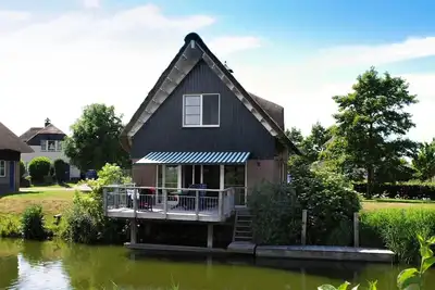 Image de Villa bien-être de luxe au bord de l'eau