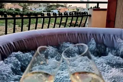Image de Villa Rosalia with a Jacuzzi, Barbecue, and Sunset View