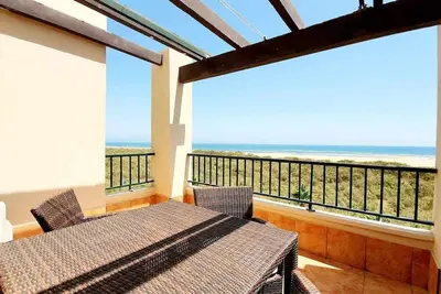 Image de Los Pelícanos - Facing the sea, pool and garden - Ref. 411f