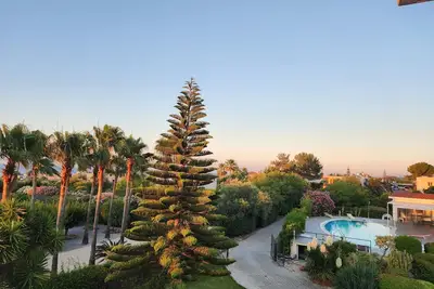 Image de Hidden Gem in Lapta with Pool, Sea & Mountain View