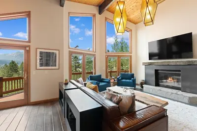 Image de Spacious Mountain Home, Private Deck, Central Location in Dillon