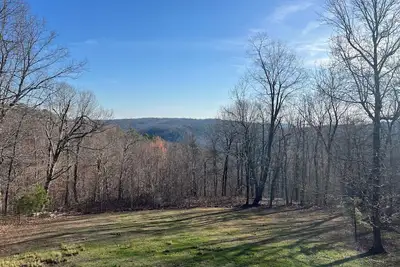 Image de Welcome to the new moss mountain retrea! We are your next vacation getaway, l