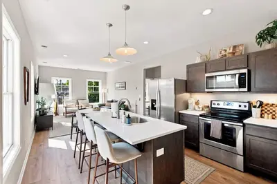Image de Stylish Chevy Chase Stay - Walk to Dining and Uk