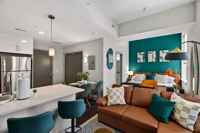 Image de King Studio, Pool Table + Gym, 0. 3 miles to Fountain Sq