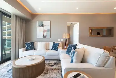 Image de R301 Stunning Beachfront 3br Condo with Panoramic Ocean Views and Private Balcony