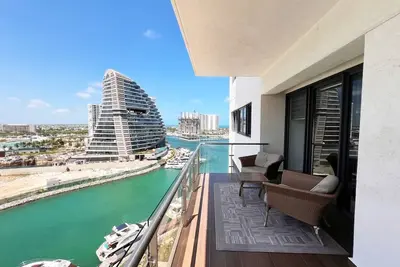 Image de Top · Mer des Caraïbes depuis balcon · Port Cancún