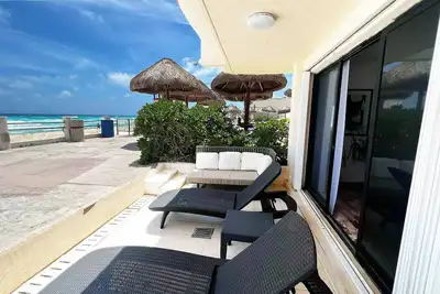 Image de Top · Villa en bord de mer · Plage à quelques pas