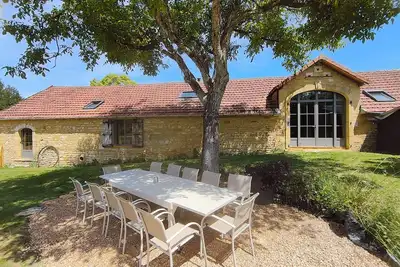 Image de Grange périgourdine avec piscine proche de Sarlat