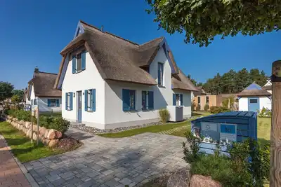 Image de Vacation home with a fireplace and sauna, about 500 meters from the sandy beach; dogs are welcome