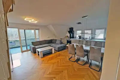 Image de Modern vacation rental with a fireplace, about 1, 300 meters from the sandy beach, 3 bedrooms, sleeps up to 6 people