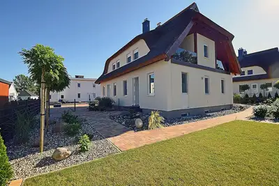 Image de 2-story vacation home, quiet location, about 1. 3 kilometers from the sandy beach (Baltic Sea)