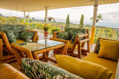 Image de Meraki is a Luxury Villa with pool, jacuzzi & Stunning Mountain Views