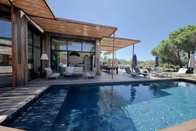 Image de Villa Dolce Vecchia- Villa d'exception Cala Rossa - Plage à pied, 10 couchages