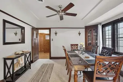 Image de Perfect 4-bedroom house with Ac in charming Milwaukee