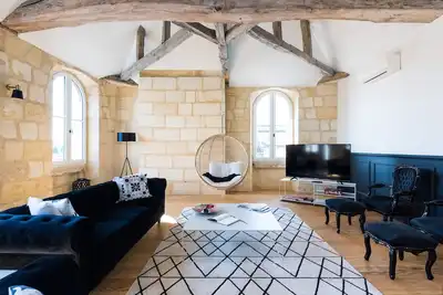 Image de Magnifique loft centre Libourne avec Wi-Fi et climatisation