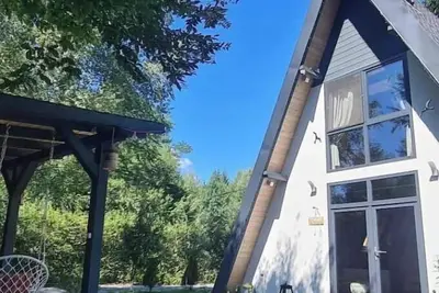 Image de Forest A-Frame Cabin | Jacuzzi, Făgăraș Mountain Views & Near Transfăgărășan