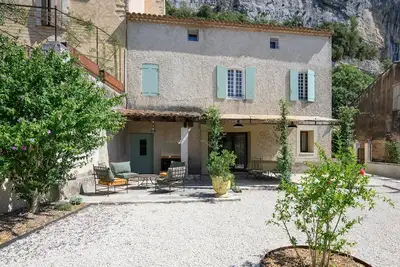 Image de Maison de vacances « Les Gîtes de Nanou » avec Wi-Fi et climatisation