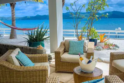 Image de Beautiful Private Waterfront Estate, 2 Properties, 4 Bedrooms, West End Tortola