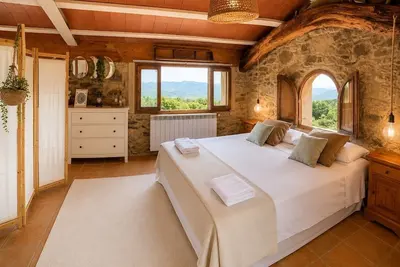Image de Les Golfes · Loft rural avec vue sur la vallée