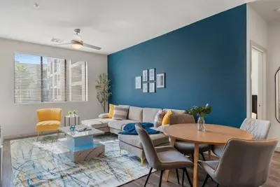 Image de Tempe's Finest - King Beds, Pool & Prime Location!