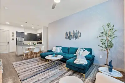 Image de Luxury 2br: King Beds, Pool - Near Dt Tempe & Asu