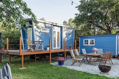 Image de Tiny House dans la Maison de Campagne d’un Artiste – Nature, Paix et Moments Spéciaux à Mellnitz Bay