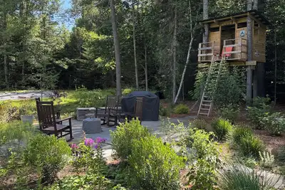 Image de Great Pond, Four bedroom cottage in Windover.