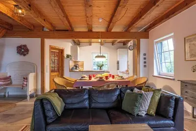 Image de Maison de Vacances \"Remise\" – Hébergement Charmant dans une Maison de Campagne d’Artiste