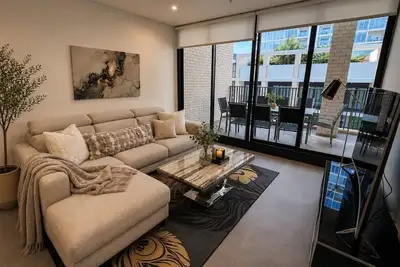 Image de Spacious Pool Retreat with Gym Pool Bbq Rooftop