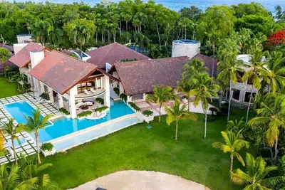 Exclusive Villa | Private Beach | Unique Views
