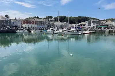 Image de Central holiday flat beautiful views over Padstow Harbour and Estuary