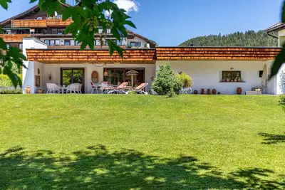 Image de Villa « Mona Lisa » avec vue sur la montagne, terrasse privée et Wi-Fi