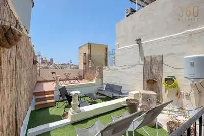 Image de Vittoriosa Townhouse 3br – Rooftop Marina Views