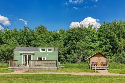 Image de De Glamping - Tiny Safari Groen | Sleeps 8