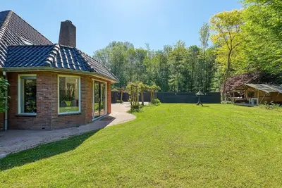 Image de De Glamping - Villa with sleeping lodge & wellness facilities