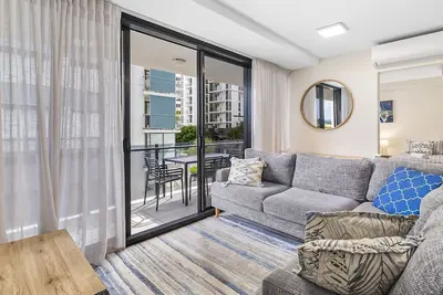 Image de Neat 2 bedrooms 2 bathrooms unit in the heart of Mooloolaba